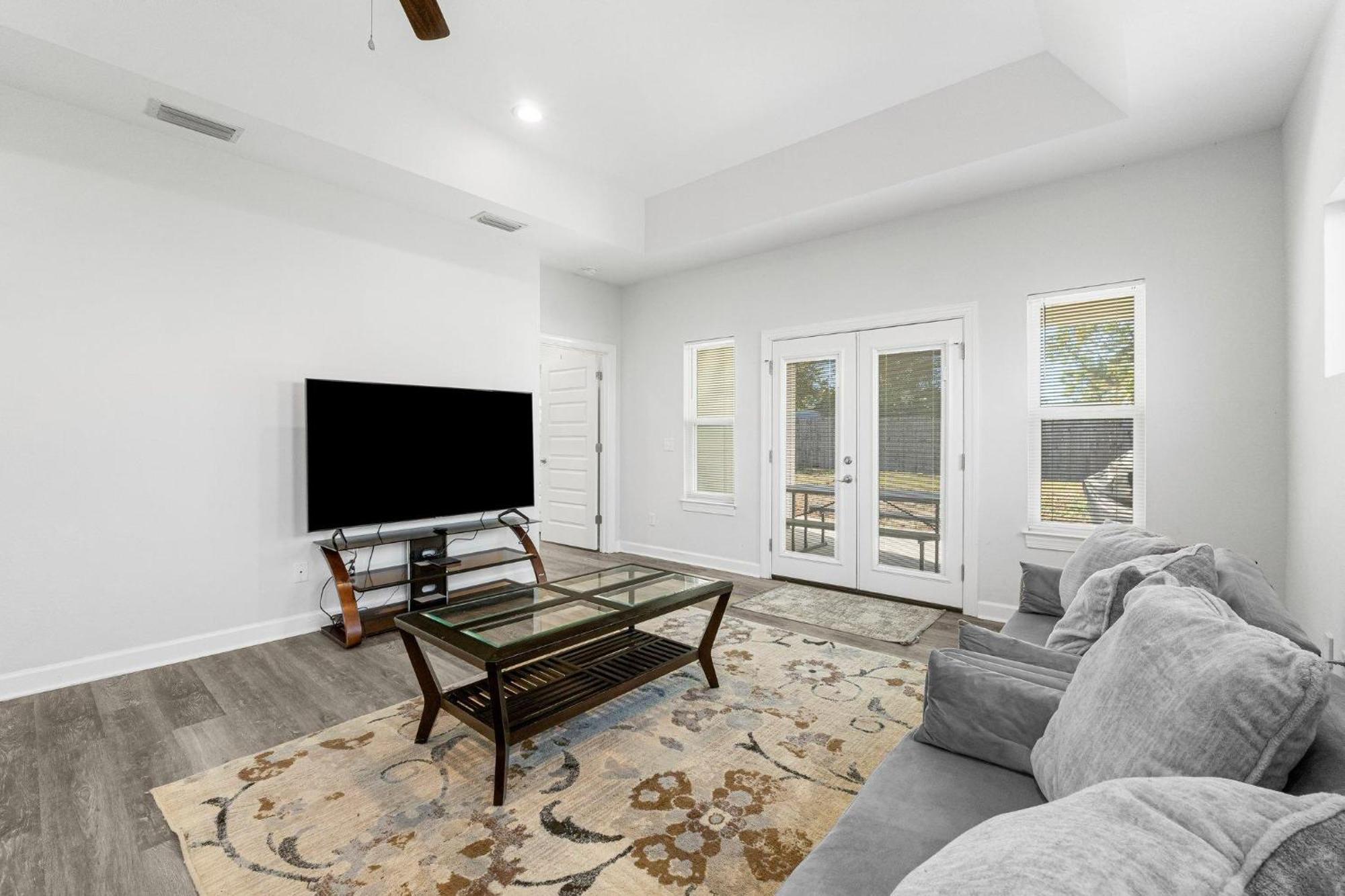 6003 Hilltop Ave Holiday home